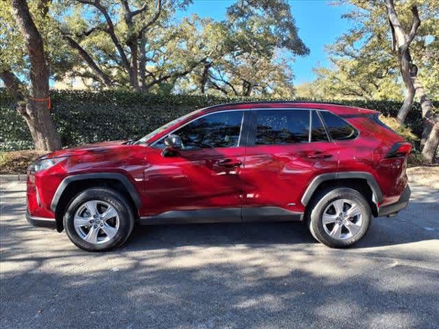 2022 Toyota RAV4 Hybrid LE