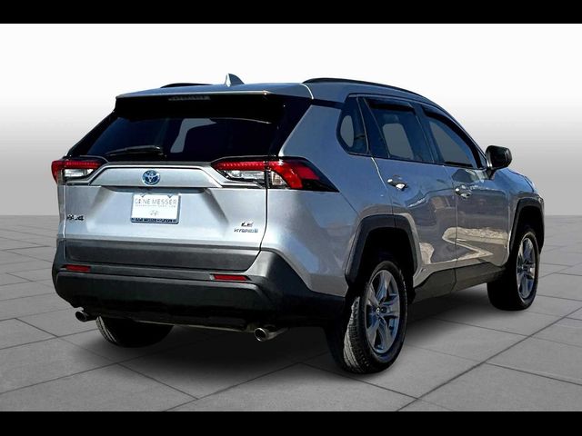 2022 Toyota RAV4 Hybrid LE