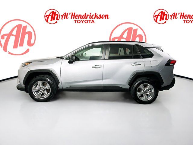 2022 Toyota RAV4 Hybrid LE