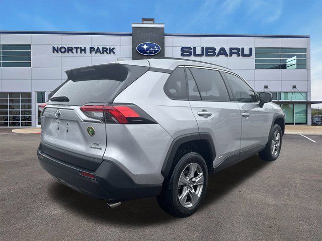 2022 Toyota RAV4 Hybrid LE