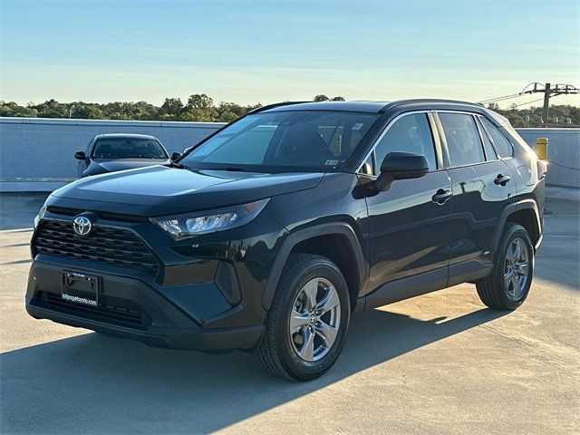 2022 Toyota RAV4 Hybrid LE