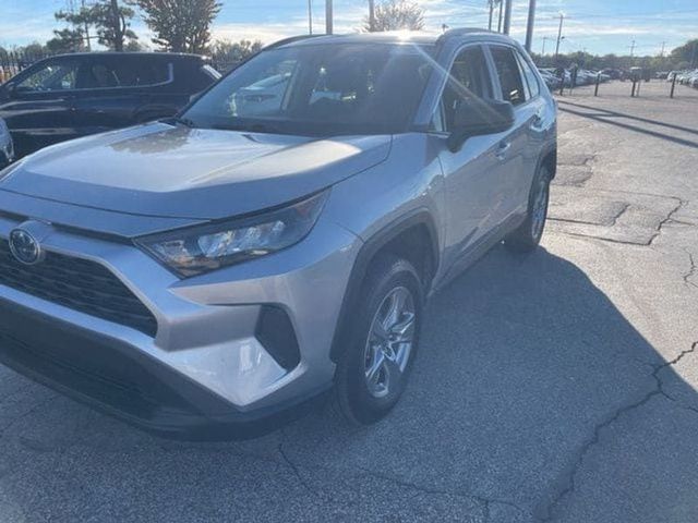 2022 Toyota RAV4 Hybrid LE