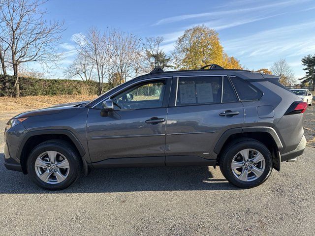 2022 Toyota RAV4 Hybrid LE