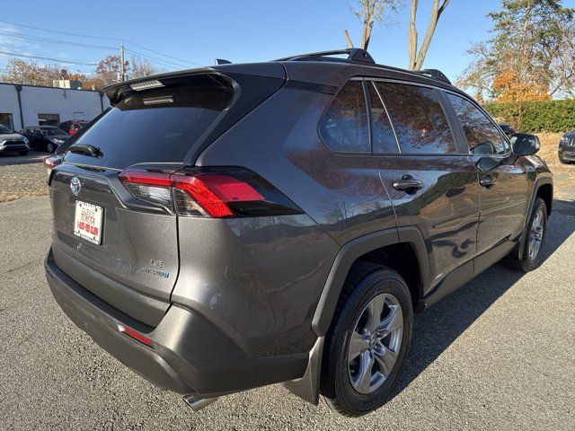 2022 Toyota RAV4 Hybrid LE