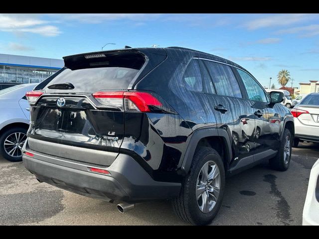 2022 Toyota RAV4 Hybrid LE