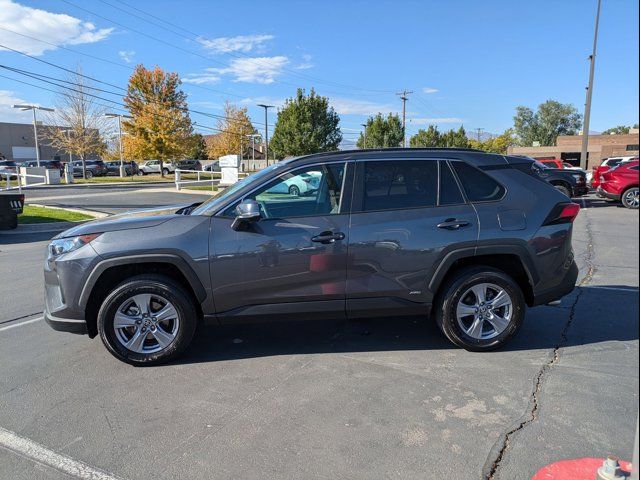 2022 Toyota RAV4 Hybrid LE