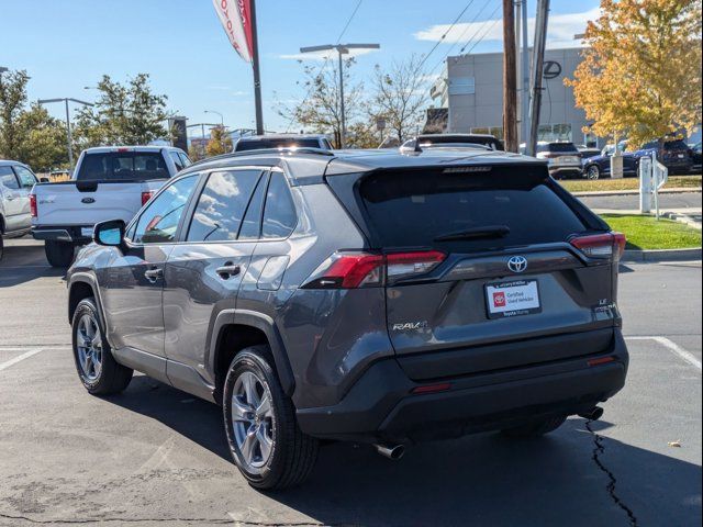 2022 Toyota RAV4 Hybrid LE