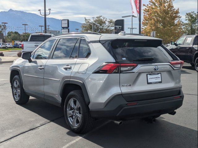 2022 Toyota RAV4 Hybrid LE