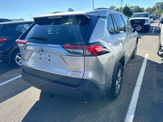 2022 Toyota RAV4 Hybrid LE