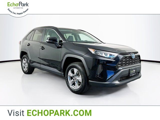 2022 Toyota RAV4 Hybrid LE