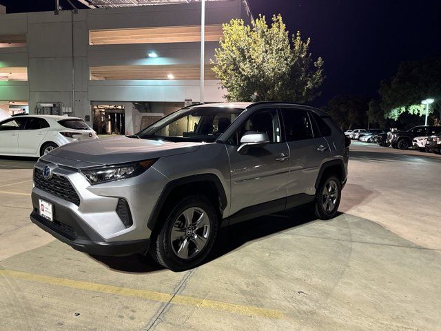 2022 Toyota RAV4 Hybrid LE