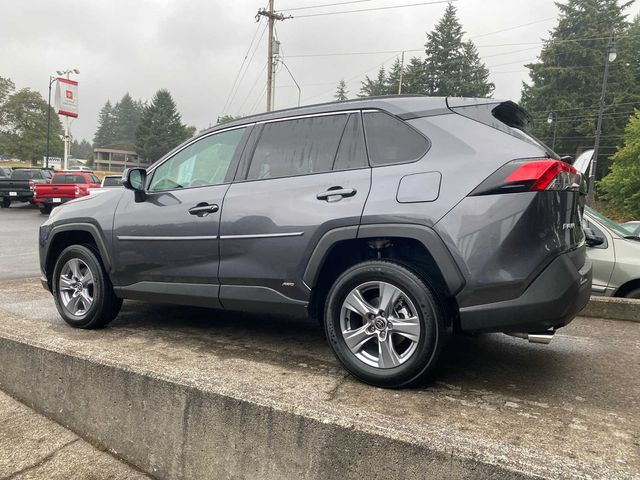 2022 Toyota RAV4 Hybrid LE