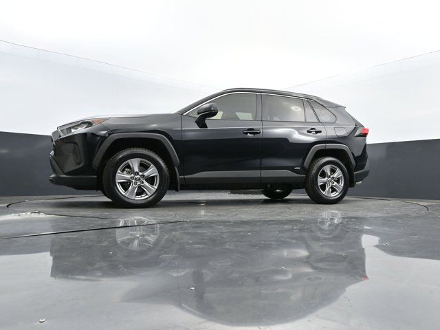 2022 Toyota RAV4 Hybrid LE