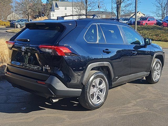 2022 Toyota RAV4 Hybrid LE