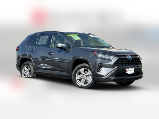 2022 Toyota RAV4 Hybrid LE