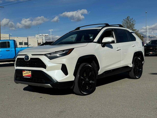 2022 Toyota RAV4 Hybrid SE