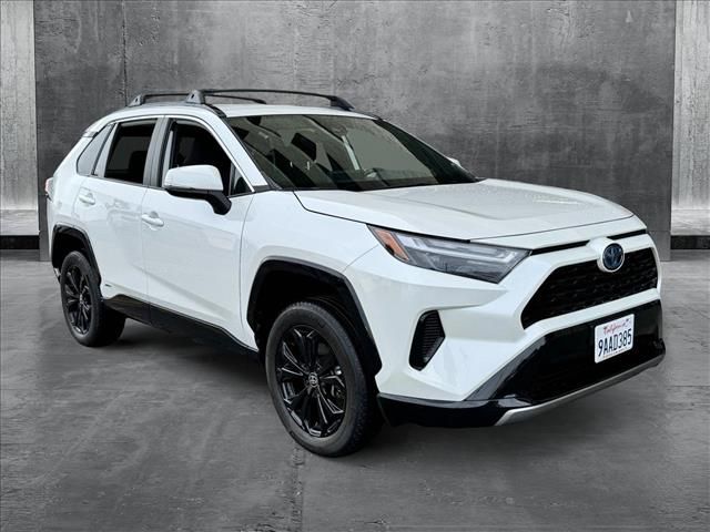 2022 Toyota RAV4 Hybrid SE