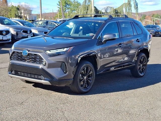 2022 Toyota RAV4 Hybrid SE