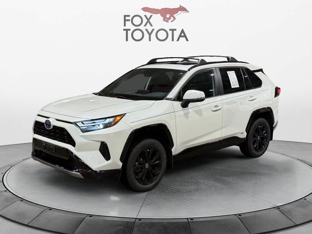 2022 Toyota RAV4 Hybrid SE