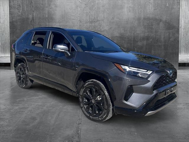 2022 Toyota RAV4 Hybrid SE