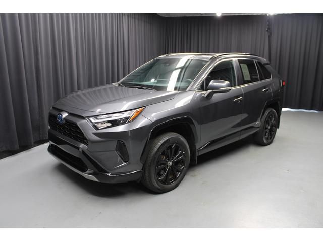 2022 Toyota RAV4 Hybrid SE