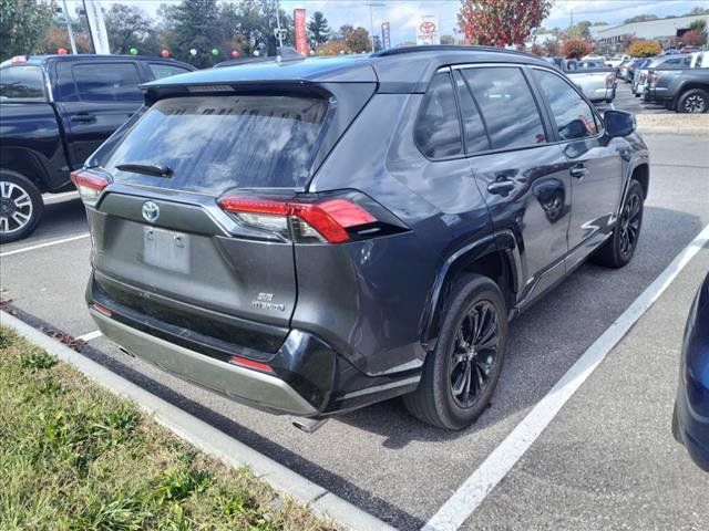 2022 Toyota RAV4 Hybrid SE