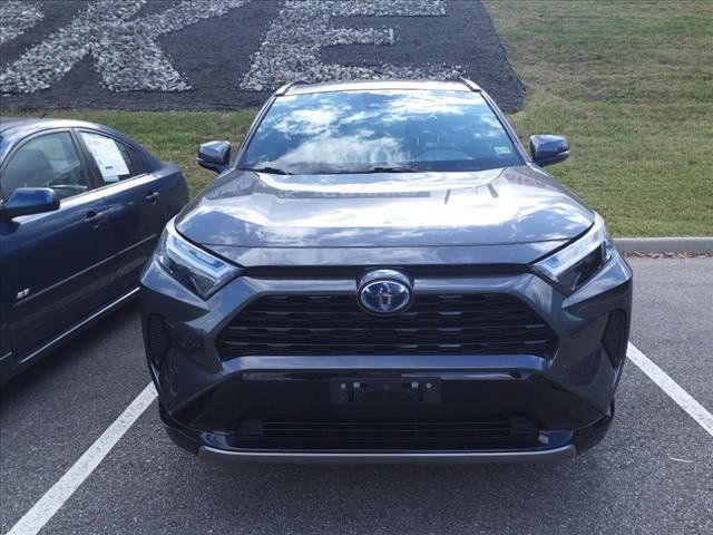 2022 Toyota RAV4 Hybrid SE