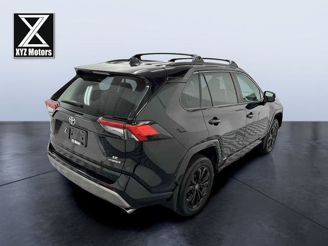 2022 Toyota RAV4 Hybrid SE