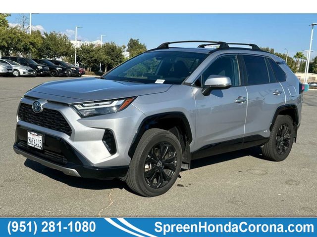 2022 Toyota RAV4 Hybrid SE