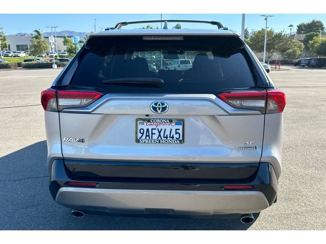 2022 Toyota RAV4 Hybrid SE