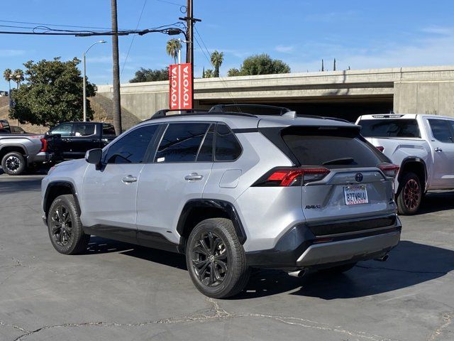 2022 Toyota RAV4 Hybrid SE