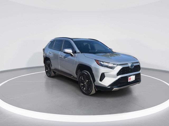 2022 Toyota RAV4 Hybrid SE