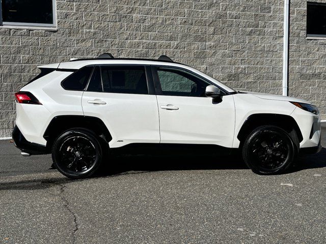 2022 Toyota RAV4 Hybrid SE