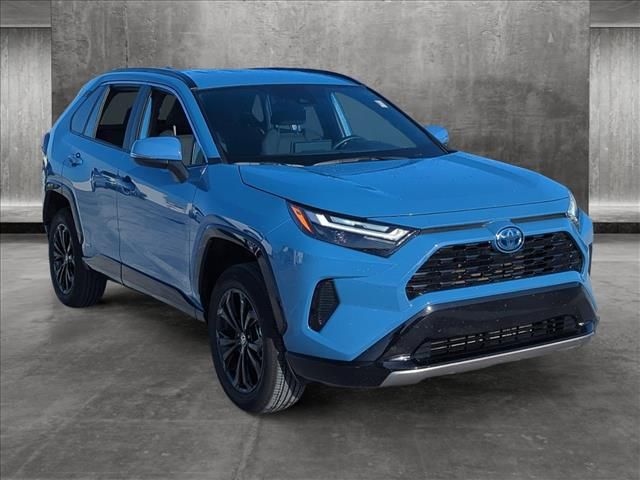 2022 Toyota RAV4 Hybrid SE