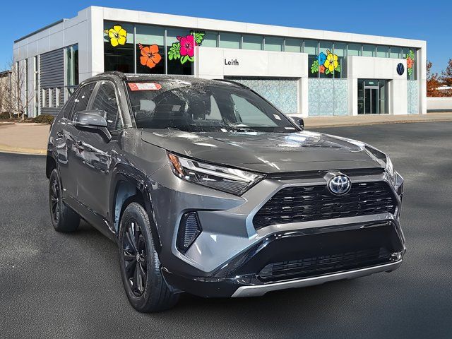 2022 Toyota RAV4 Hybrid SE