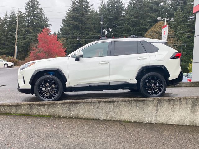 2022 Toyota RAV4 Hybrid SE