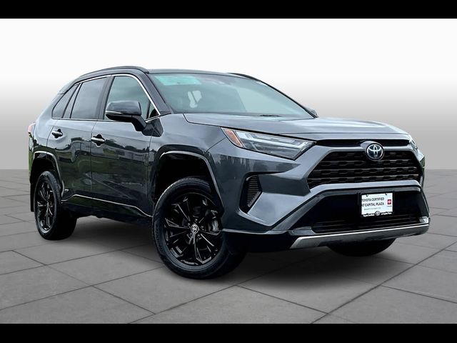 2022 Toyota RAV4 Hybrid SE