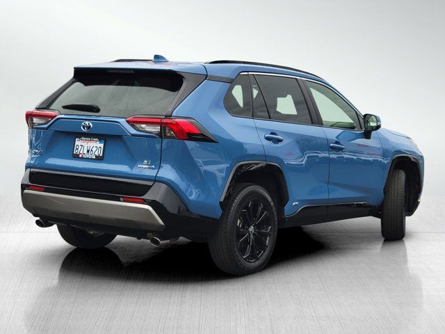 2022 Toyota RAV4 Hybrid SE