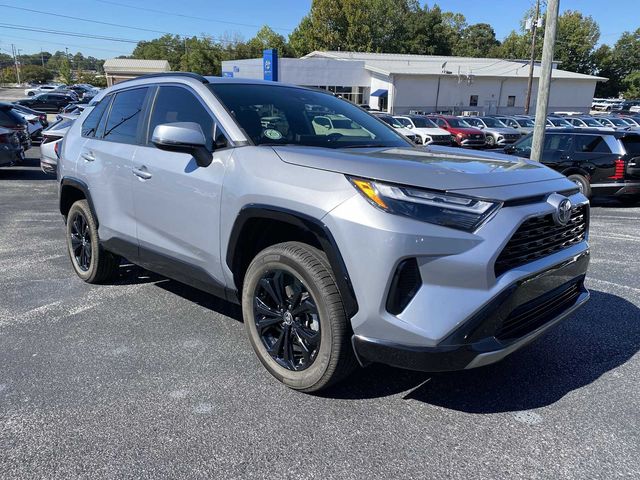 2022 Toyota RAV4 Hybrid SE
