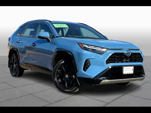 2022 Toyota RAV4 Hybrid SE