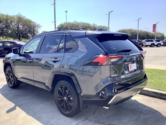 2022 Toyota RAV4 Hybrid SE