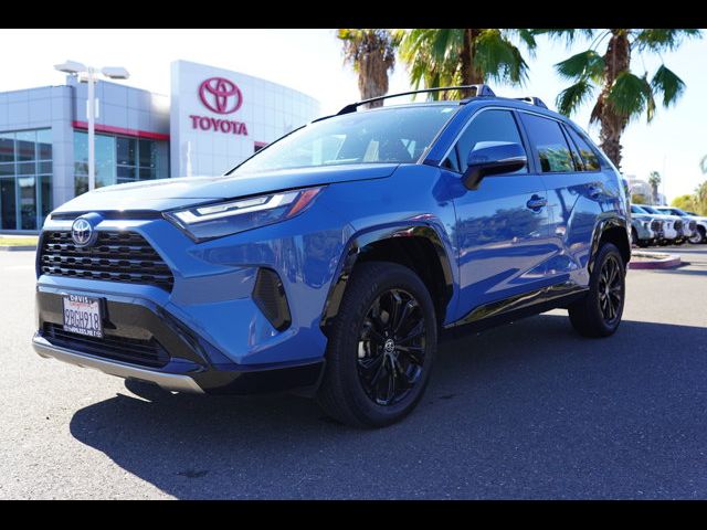 2022 Toyota RAV4 Hybrid SE