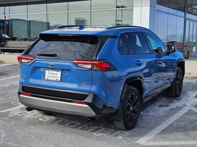 2022 Toyota RAV4 Hybrid SE