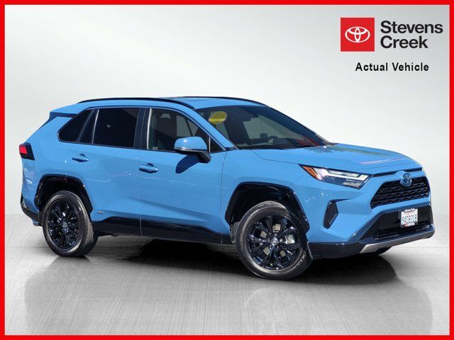 2022 Toyota RAV4 Hybrid SE