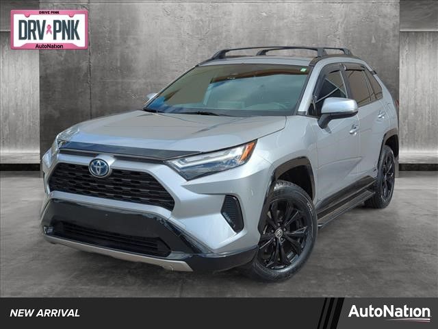 2022 Toyota RAV4 Hybrid SE