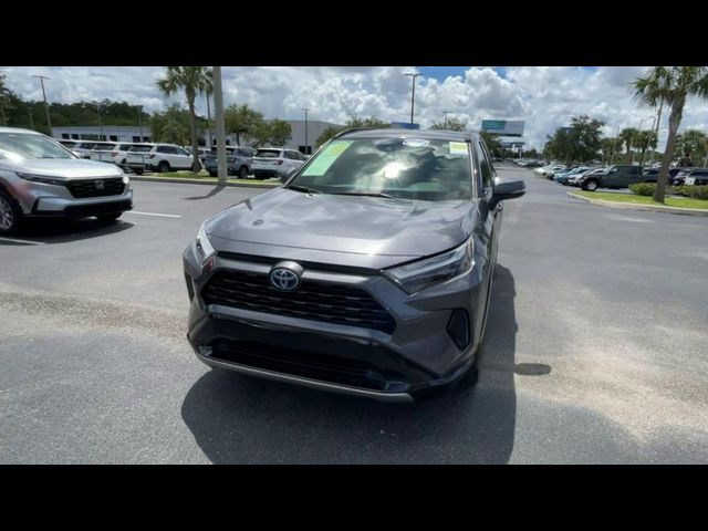 2022 Toyota RAV4 Hybrid SE