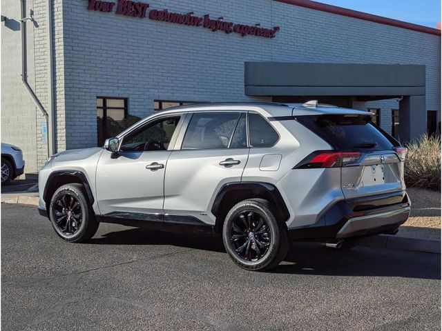 2022 Toyota RAV4 Hybrid SE