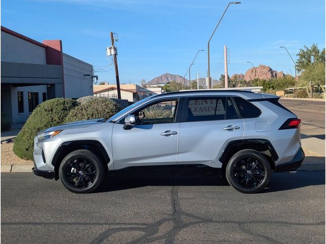 2022 Toyota RAV4 Hybrid SE