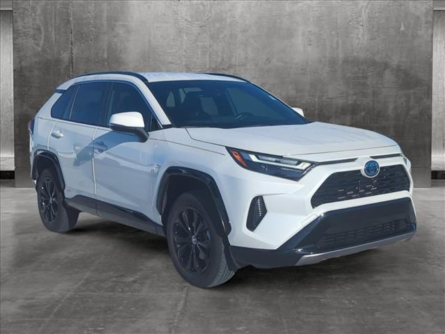 2022 Toyota RAV4 Hybrid SE