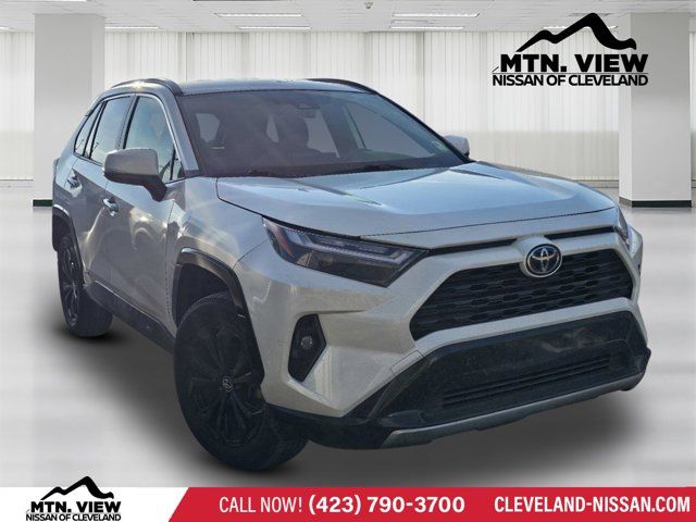 2022 Toyota RAV4 Hybrid SE